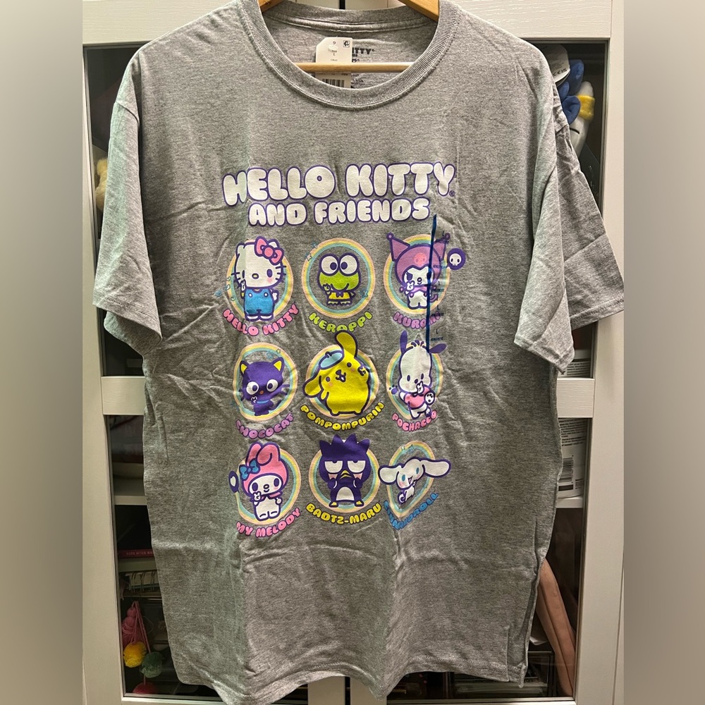Hello Kitty And Friends Graphic Tee Shirt Gray Large NEW